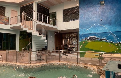 Benin City Apartment | Spacious 3-bedroom apartment with swimming pool & gymn in charming Benin City