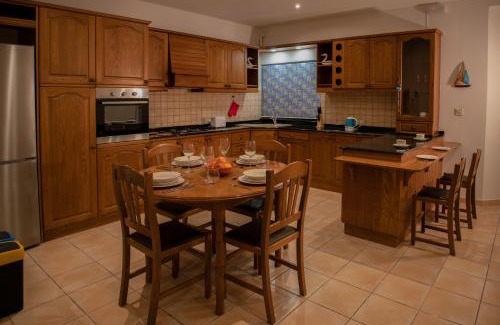 San Tumas Apartment | Spacious 3 bedroom apartment in Marsascala