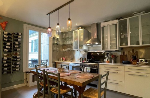Quartier du Faubourg-Montmartre Apartment | Spacious 3-bedroom apartment near Grands Boulevards in Paris