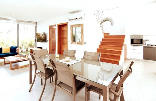 Las Terrenas Villa | Spacious 3 bedroom Villa next to the beach.