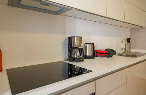 Taksim Apartment | Spacious 3-Bedroom with AC, Elevator & Free Parking – to 1 min to Taksim Square