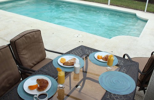 Davenport House | Spacious 3 BR Mediterranean Style Villa Located Near Disney and Parks