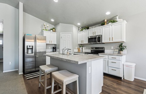 Nampa House | Spacious 3B, Split floorplan, Sleeps up to 11!