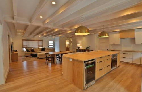 Waynesboro House | Spacious 3B2B Minutes to Skyline