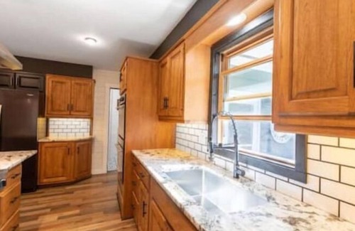 Rhinelander House | Spacious 3BR 2BA home overlooking Boom Lake & Hodag Park, boat slip available