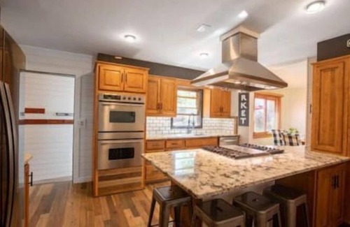 Rhinelander House | Spacious 3BR 2BA home overlooking Boom Lake & Hodag Park, boat slip available