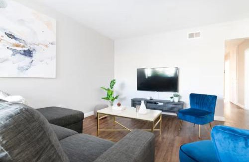 Del Aire House | Spacious 3BR/2BA Near LAX and SoFi Stadium