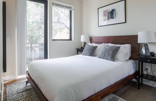 Barron Park House | Spacious 3BR Apartment Near Caltrain & Stanford