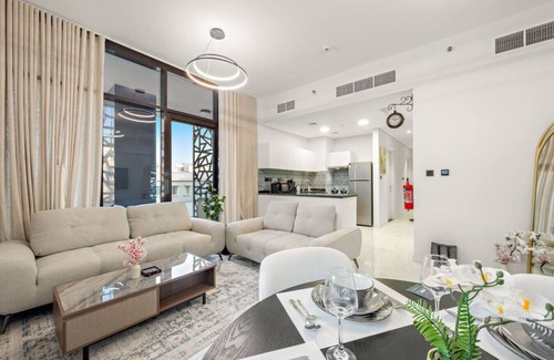Masdar City Apartment | Spacious 3BR Eco Stay | Masdar City Abu Dhabi Near Airport & Yas Island