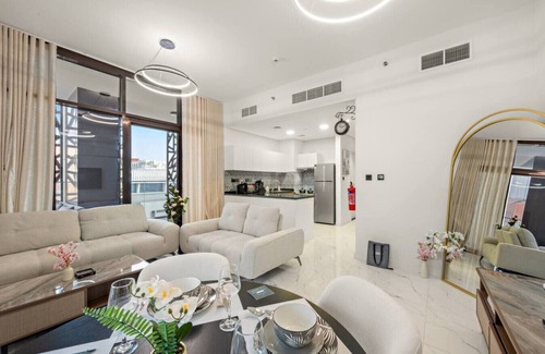 Masdar City Apartment | Spacious 3BR Eco Stay | Masdar City Abu Dhabi Near Airport & Yas Island