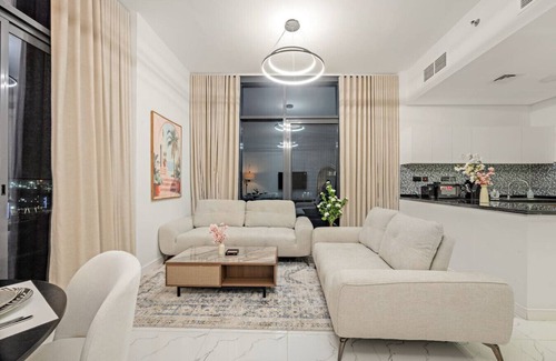 Masdar City Apartment | Spacious 3BR Eco Stay | Masdar City Abu Dhabi Near Airport & Yas Island
