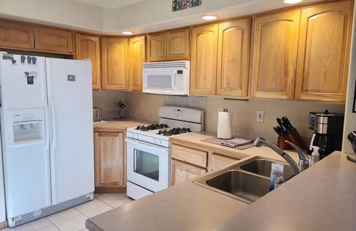 Fraser House | Spacious 3BR Fraser Townhome - Close to WP Resort