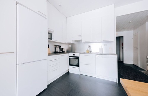 Sirkka Apartment | Spacious 3BR Holiday Apt with Sauna & Free Parking