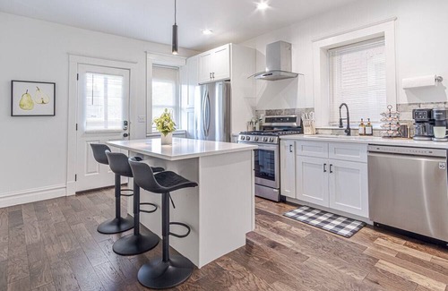 Downtown St. Louis Apartment | Spacious 3BR Home | Games + Yard | Near Downtown