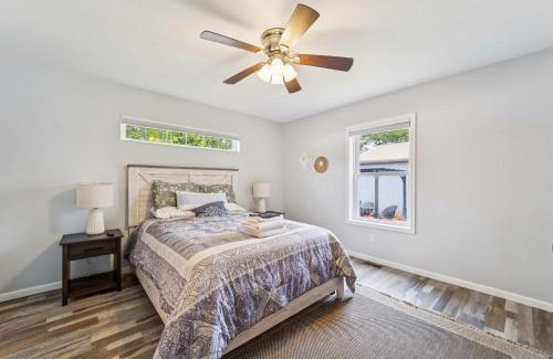 Greenbush Apartment | Spacious 3BR Lakefront Cottage with Stunning Views