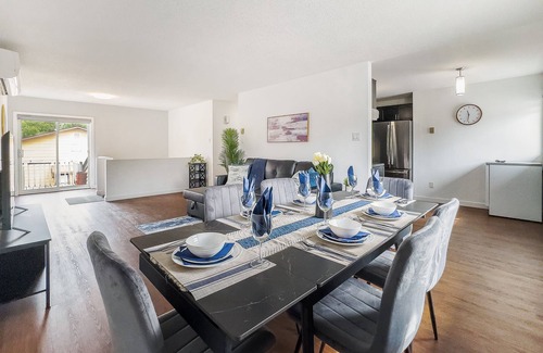 Bobcaygeon Apartment | Spacious 3BR Winter Getaway w/Parking—Bobcaygeon