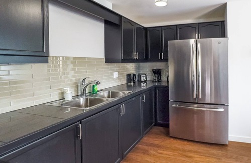Bobcaygeon Apartment | Spacious 3BR Winter Getaway w/Parking—Bobcaygeon