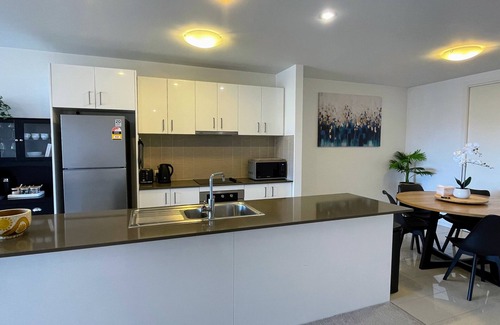 Geelong Apartment | Spacious 3BRM Apartment in the heart of Geelong