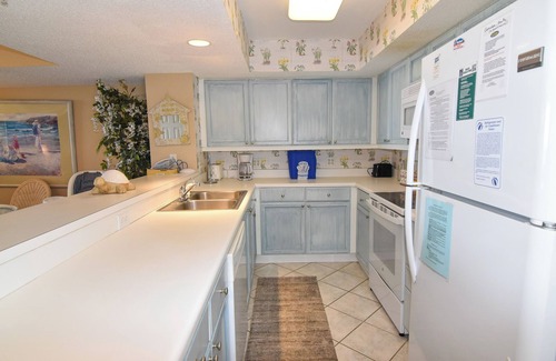 Ocean Drive Condo | Spacious 4 Bedroom Oceanfront. Family fun
