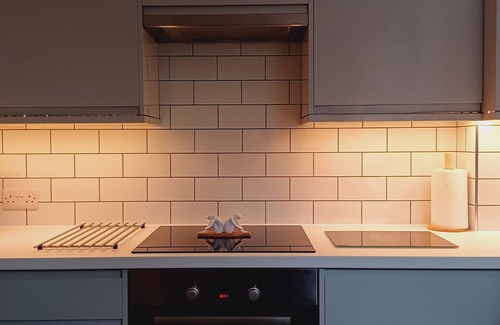 Luton House | Spacious 4-Bed House | Free Parking | Wi-Fi | Contractor and Family Friendly