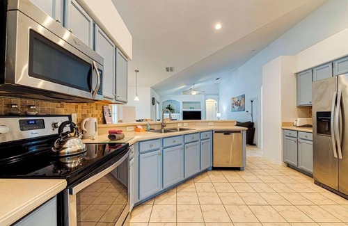 Four Corners Villa | Spacious 4 Bed South Facing Pool Villa Near Disney