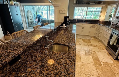 Tarpon Springs House | Spacious 4-bedroom house in marvelous Tarpon Springs with Pool, WiFi ,AC