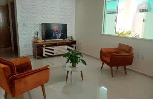 Arembepe Condo | Spacious 4-bedroom, 5-bathroom condominium in gated community close to beach.
