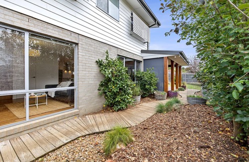 Torquay House | Spacious 4 bedroom family home located in Tea Tree Rise
