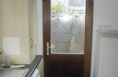 Dooradoyle House | Spacious 4 Bedroom House in limerick