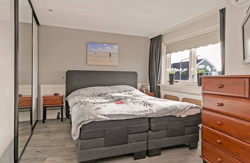 Hilversum House | Spacious 4 bedroom house close to Amsterdam(20min by train) and Utrecht