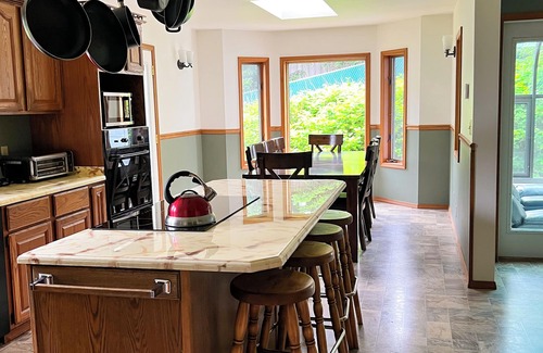 Kodiak House | Spacious 4 bedroom home away from home at Shahafka Hideaway