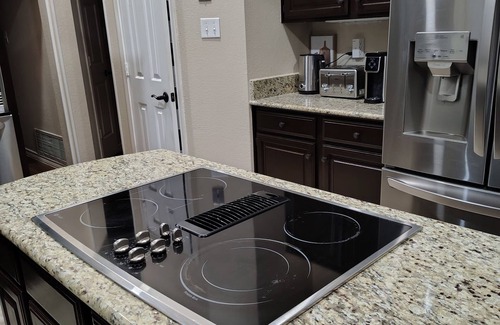 Rowlett House | Spacious 4-bedroom house with WiFi, AC in charming Rowlett, TX