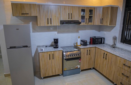 Kigali House | Spacious 4-Bedroom Oasis with Rooftop View - Near Kigali Airport & City Center