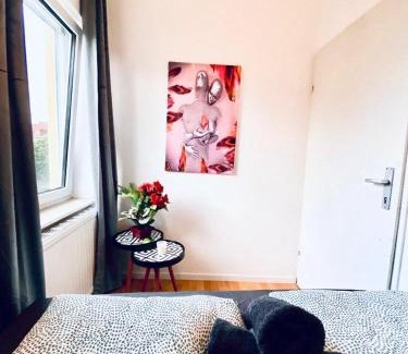 Liesing Apartment | Spacious 4-Bedroom Shared Apartment for Big Groups