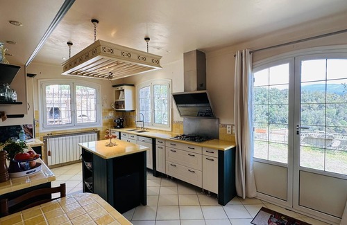 Pegomas Villa | Spacious 4 bedroom villa in a very quiet setting with panoramic views, a pool and a lovely garden. - 2241
