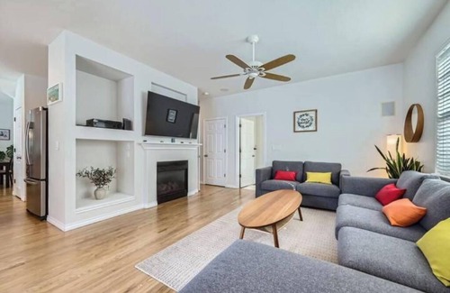 Lafayette House | Spacious 4BDR Retreat in Lafayette