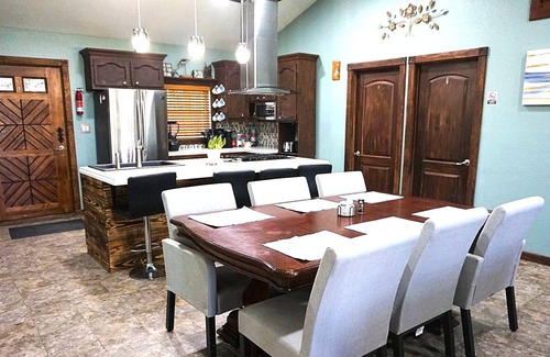 Rockport House | Spacious 4bed/2bath, Perfect for Family & Friends