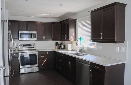 Stonebridge House | Spacious 4BR-4BA House for Large Families & Group in Stonebridge