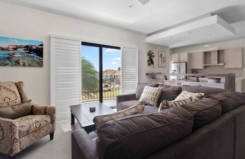 Gold Coast Apartment | Spacious 4BR Condo in Prestigious Resort at Oro 1 by Bocobay