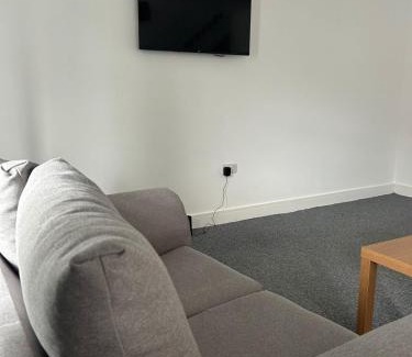 St Helens House | Spacious 4BR House with Backyard in Saint Helens