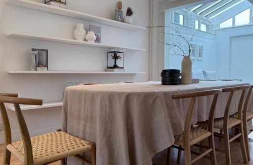 Belfast House | Spacious 4BR Victorian Property w/Outdoor Terrace