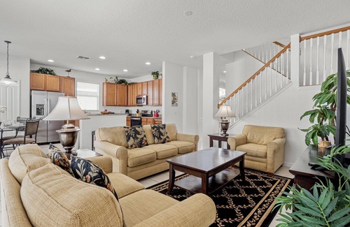 Highland Meadows Villa | ⭐Spacious 5 Bed 4 Bath Home | Private South/West Facing Pool | Mins to Disney⭐