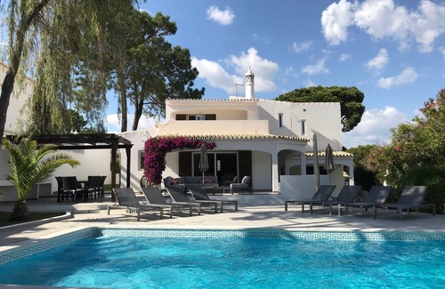 Vale do Garrao Villa | Spacious 5 bed with pool (heatable) in Vale do Garrao