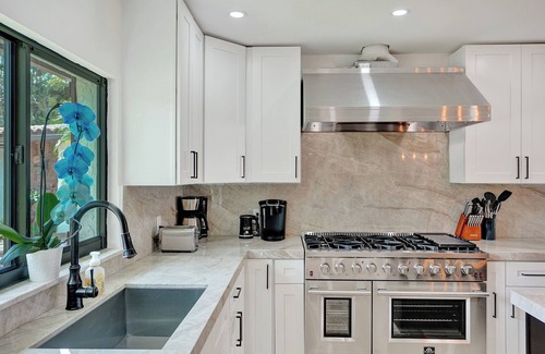 Fort Lauderdale House | Spacious 5-bedroom Villa in Fort Lauderdale with heated pool on the water.