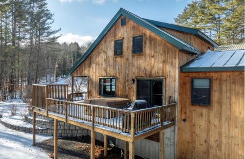 Chester House | Spacious 5-bedroom Chalet with AC and WiFi in charming Chester