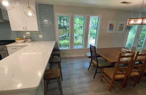 Manteo House | Spacious 5-bedroom family house on one acre in charming Manteo