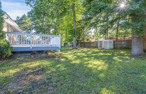 Aspen Hill House | Spacious 5-Bedroom House in Rockville Fast WiFi, Gaming Area & Fenced Yard