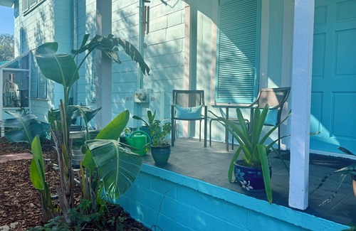 East Lake Morton House | Spacious 5-bedroom house in charming Lakeland with AC, WiFi
