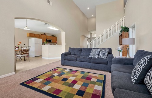 Solana House | Spacious 5 Bedroom Private Pool Resort Home