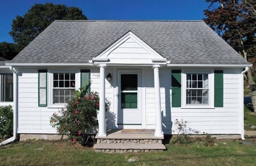 Bonnet Shores House | Spacious 5-Bedroom Cape in Bonnet Shores